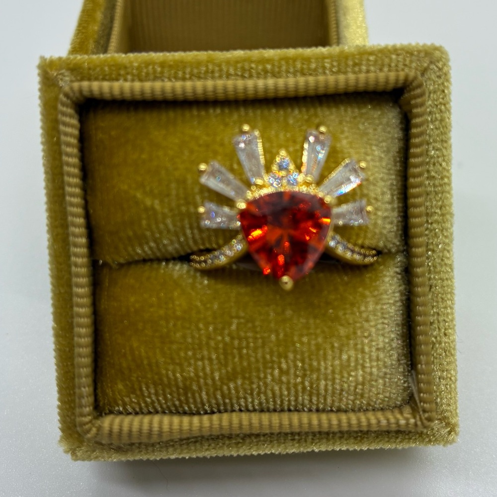 ORANGE SAPPHIRE AND WHITE TOPAZ  YELLOW GOLD DIPPED BAND SIZE 6 NWOT BOMB PARTY